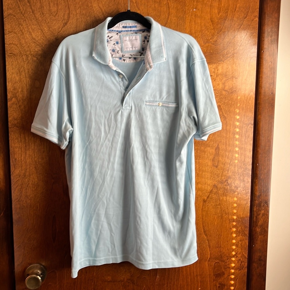 Men’s denim and flower polo size large